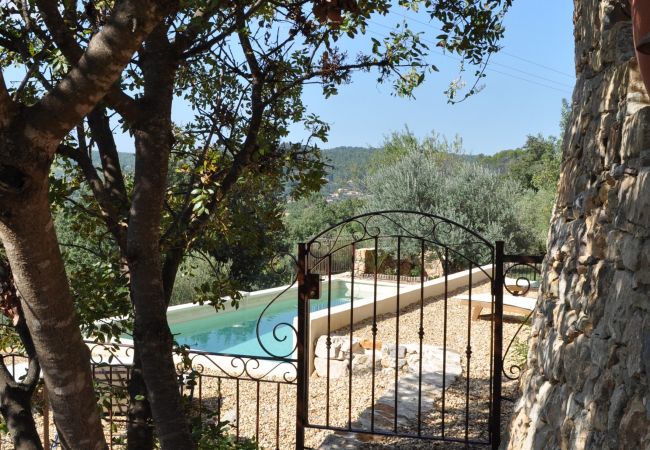 House in Cotignac - Le Collet : Comfortable Holidayhome with an Amazing view  over the Green Provence