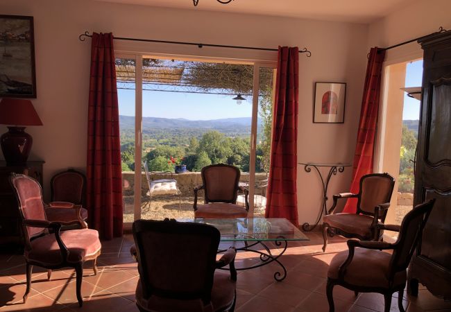 House in Cotignac - Le Collet : Comfortable Holidayhome with an Amazing view  over the Green Provence