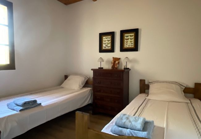 House in Cotignac - Les Valérianes, holidays home in Provence with private pool House in Cotignac - Les Valérianes, holidays home in Provence with private pool