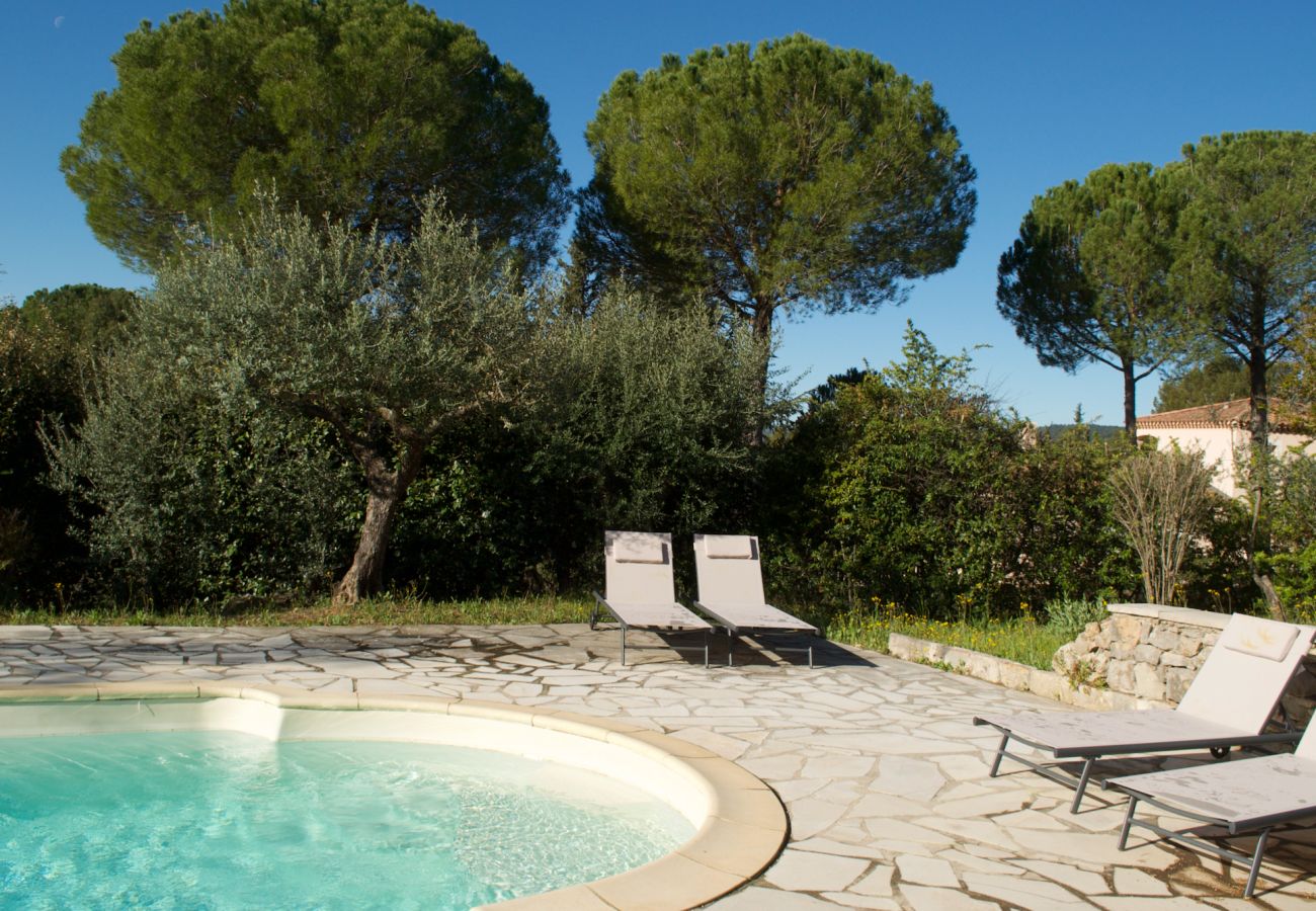 House in Cotignac - Les Valérianes, holidays home in Provence with private pool House in Cotignac - Les Valérianes, holidays home in Provence with private pool