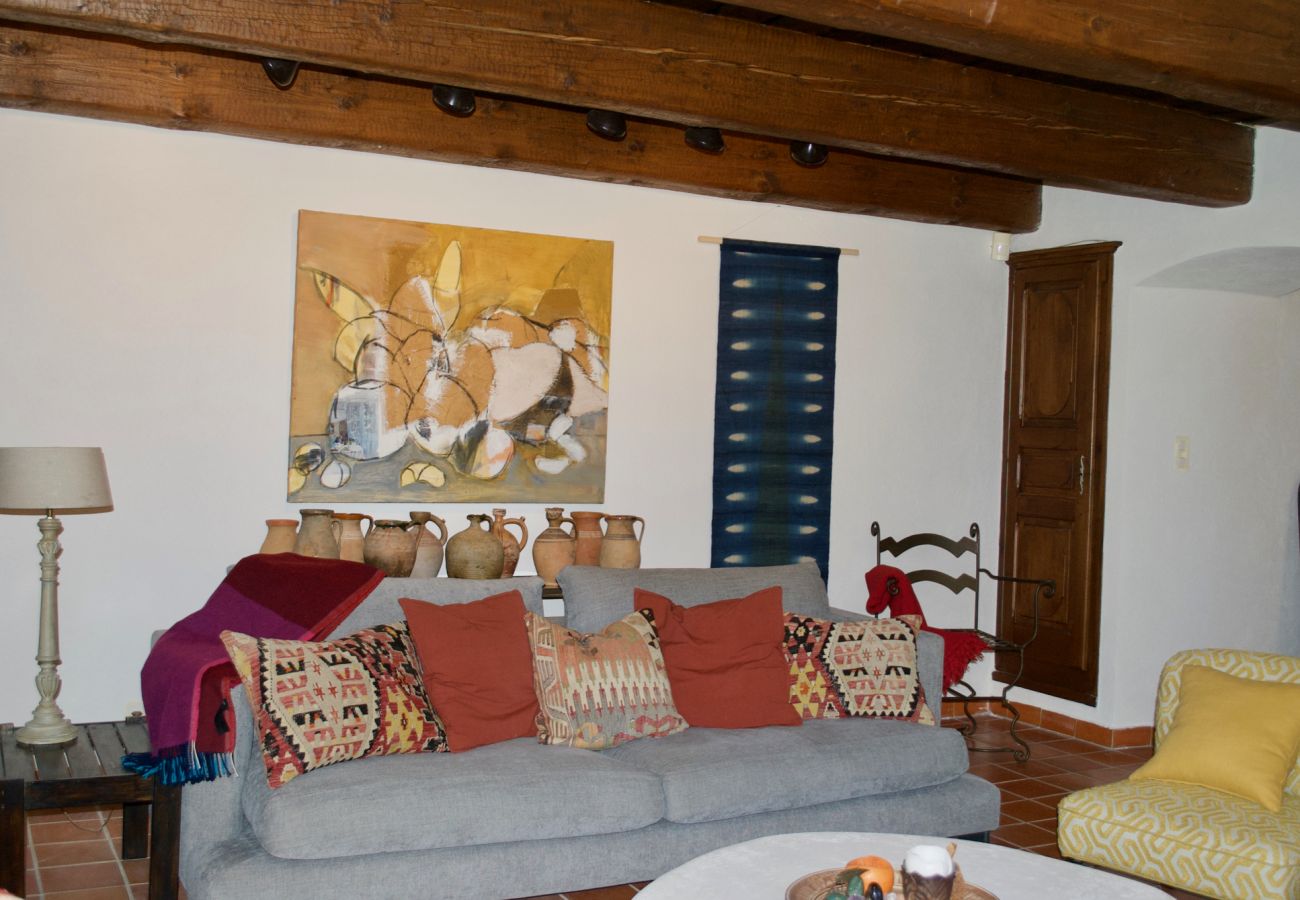House in Cotignac - Les Valérianes, holidays home in Provence with private pool House in Cotignac - Les Valérianes, holidays home in Provence with private pool