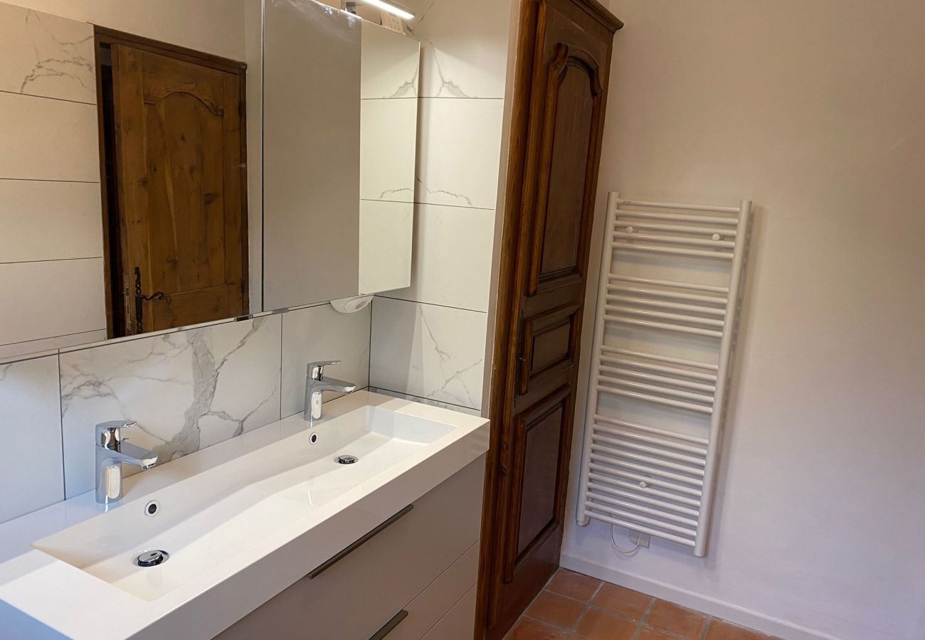 House in Cotignac - Les Valérianes, holidays home in Provence with private pool House in Cotignac - Les Valérianes, holidays home in Provence with private pool