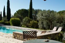 House in Cotignac - Les Valérianes, holidays home in Provence with private pool