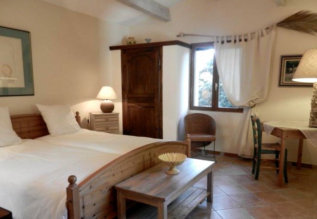 House in Cotignac - La Ralaye : peaceful close to shops and restaurants House in Cotignac - La Ralaye : peaceful close to shops and restaurants