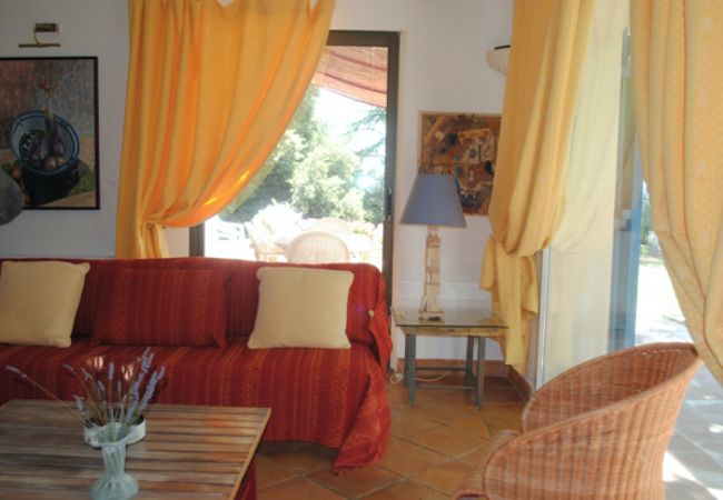 House in Cotignac - La Ralaye : peaceful close to shops and restaurants House in Cotignac - La Ralaye : peaceful close to shops and restaurants