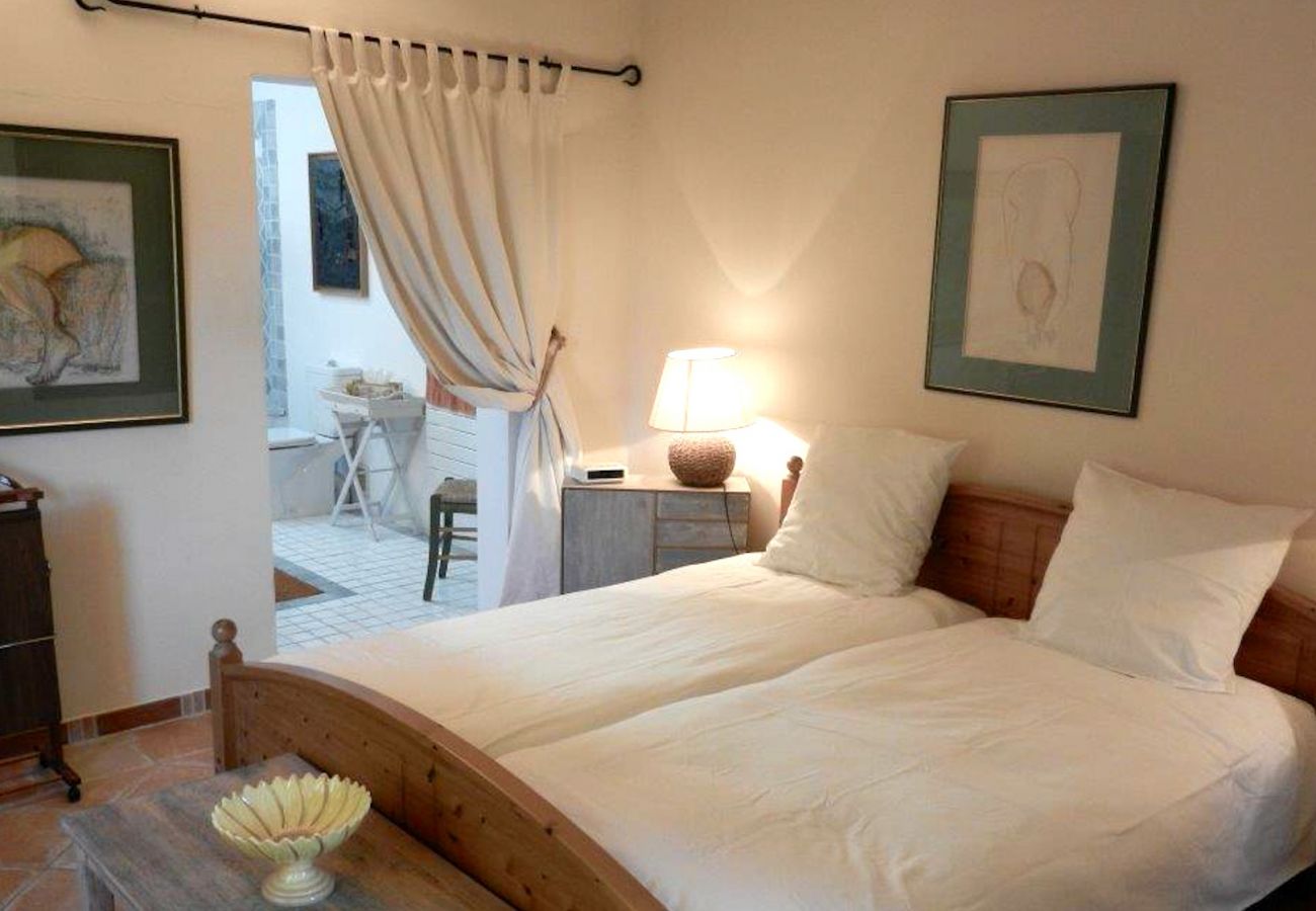 House in Cotignac - La Ralaye : peaceful close to shops and restaurants House in Cotignac - La Ralaye : peaceful close to shops and restaurants