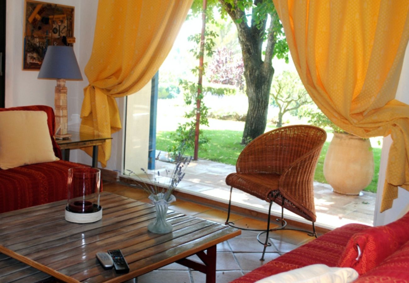 House in Cotignac - La Ralaye : peaceful close to shops and restaurants House in Cotignac - La Ralaye : peaceful close to shops and restaurants