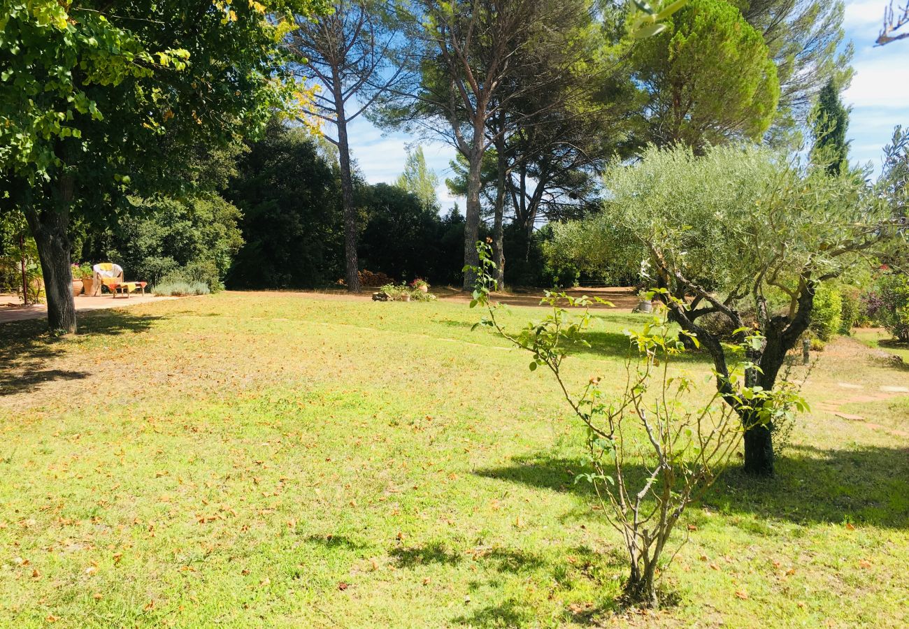House in Cotignac - La Ralaye : peaceful close to shops and restaurants House in Cotignac - La Ralaye : peaceful close to shops and restaurants