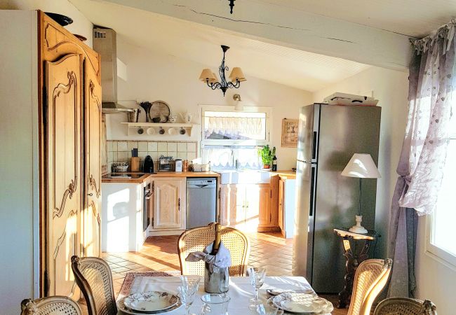 House in Cotignac - La Belle Etoile : private garden and terrace with exceptional setting House in Cotignac - La Belle Etoile : private garden and terrace with exceptional setting