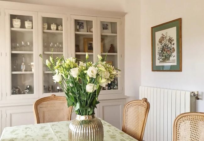 House in Cotignac - La Belle Etoile : private garden and terrace with exceptional setting House in Cotignac - La Belle Etoile : private garden and terrace with exceptional setting