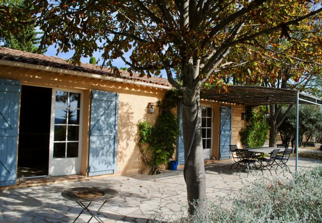 House in Cotignac - Arts & Flores : Seasonal rental in Provence Quiet holidays with Air conditioning, (heated) private pool and WIFI House in Cotignac - Arts & Flores : Seasonal rental in Provence Quiet holidays with Air conditioning, (heated) private pool and WIFI