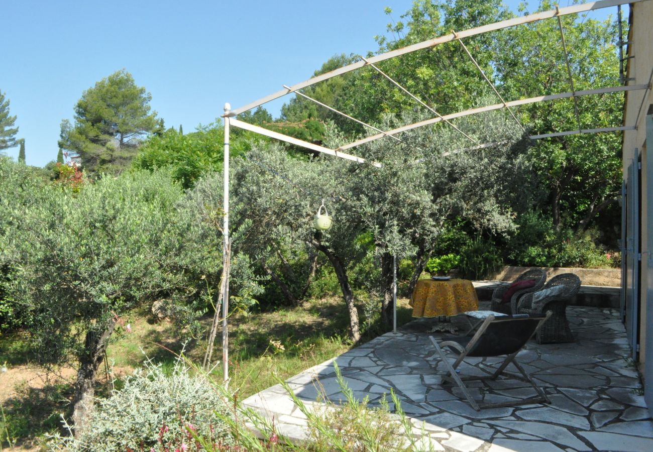 House in Cotignac - Arts & Flores : Seasonal rental in Provence Quiet holidays with Air conditioning, (heated) private pool and WIFI House in Cotignac - Arts & Flores : Seasonal rental in Provence Quiet holidays with Air conditioning, (heated) private pool and WIFI