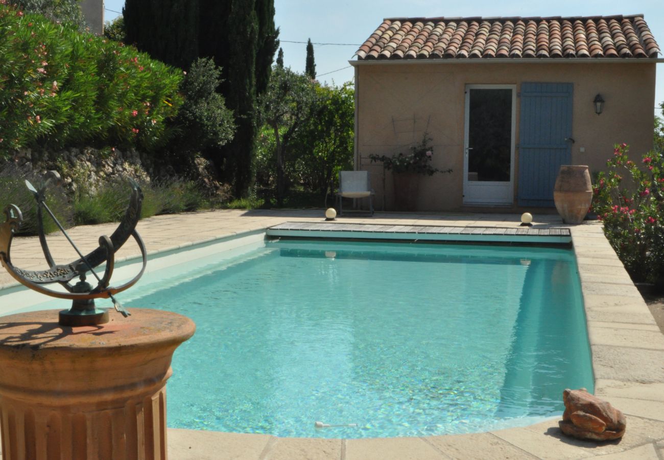 House in Cotignac - Arts & Flores : Seasonal rental in Provence Quiet holidays with Air conditioning, (heated) private pool and WIFI House in Cotignac - Arts & Flores : Seasonal rental in Provence Quiet holidays with Air conditioning, (heated) private pool and WIFI