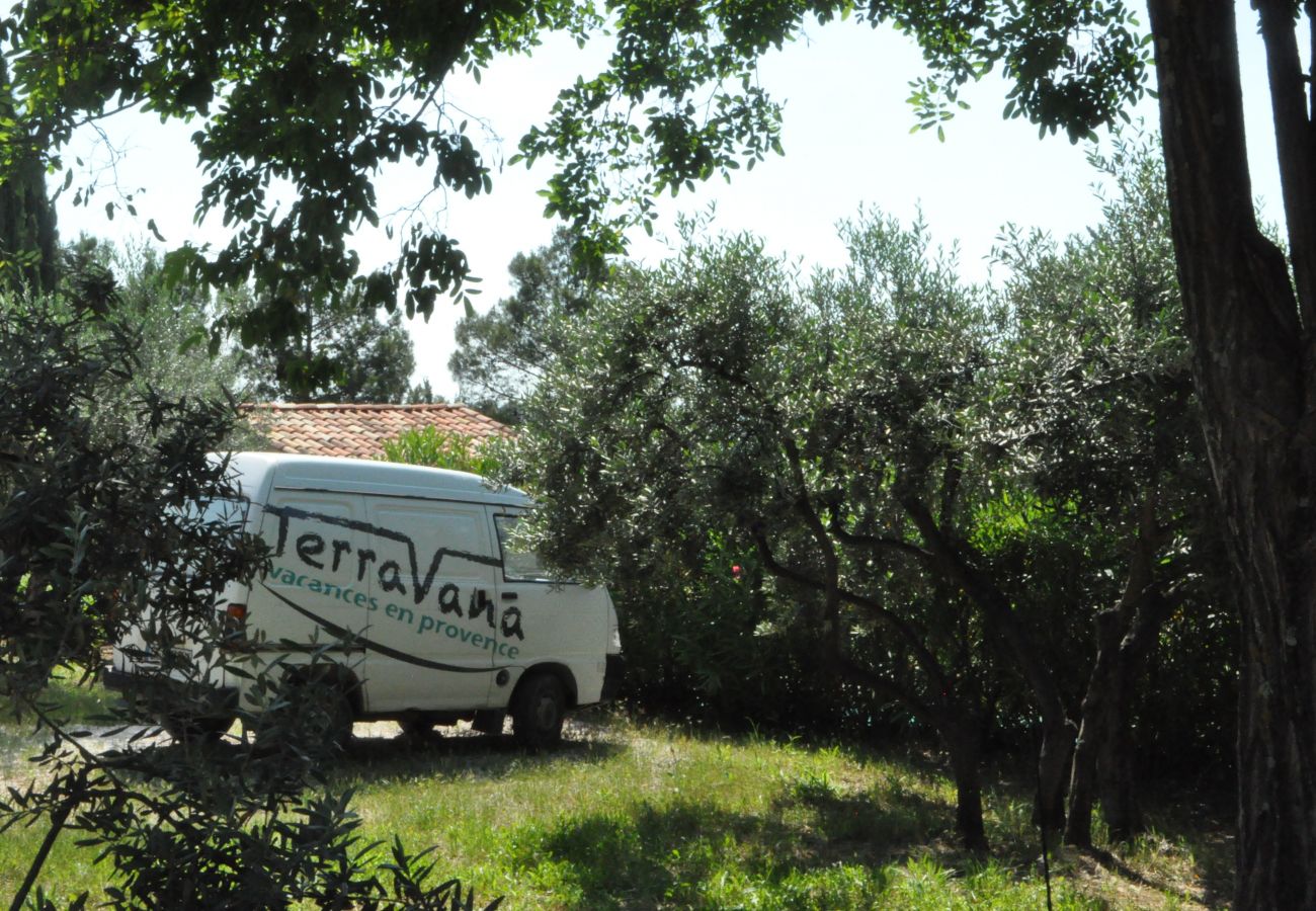 House in Cotignac - Arts & Flores : Seasonal rental in Provence Quiet holidays with Air conditioning, (heated) private pool and WIFI House in Cotignac - Arts & Flores : Seasonal rental in Provence Quiet holidays with Air conditioning, (heated) private pool and WIFI