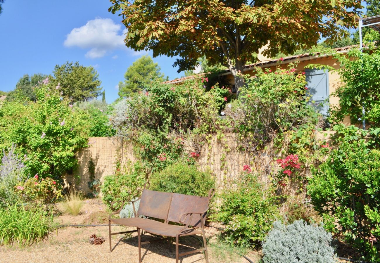 House in Cotignac - Arts & Flores : Seasonal rental in Provence Quiet holidays with Air conditioning, (heated) private pool and WIFI House in Cotignac - Arts & Flores : Seasonal rental in Provence Quiet holidays with Air conditioning, (heated) private pool and WIFI