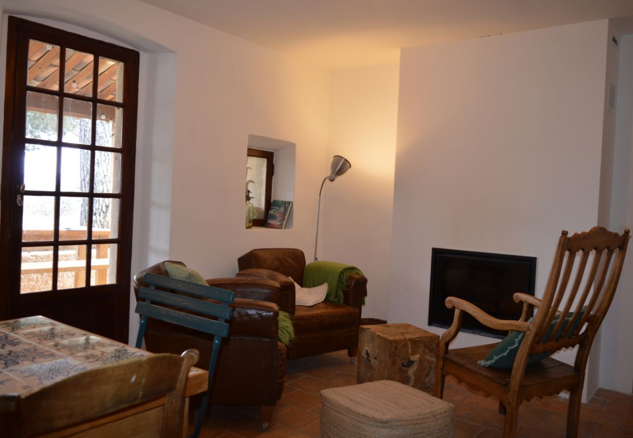 House in Cotignac - Mas du Perigoulier : family holiday in a traditional Provencal style House in Cotignac - Mas du Perigoulier : family holiday in a traditional Provencal style