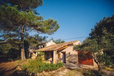 House in Cotignac - Mas du Perigoulier : family holiday in a traditional Provencal style