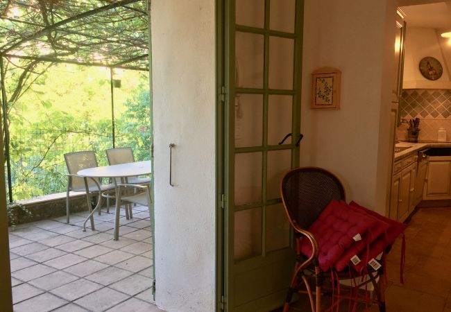 House in Cotignac - Maison Perchée : private pool, aircon, walking distance to shops and restaurants