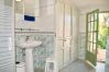 House in Cotignac - Maison Perchée : private pool, aircon, walking distance to shops and restaurants