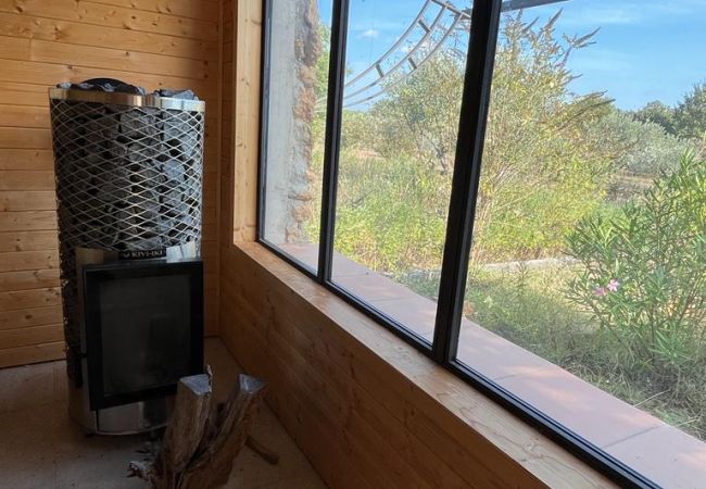 Villa in Cotignac - The 8 Clos, gorgeous property with private pool in Cotignac Villa in Cotignac - The 8 Clos, gorgeous property with private pool in Cotignac