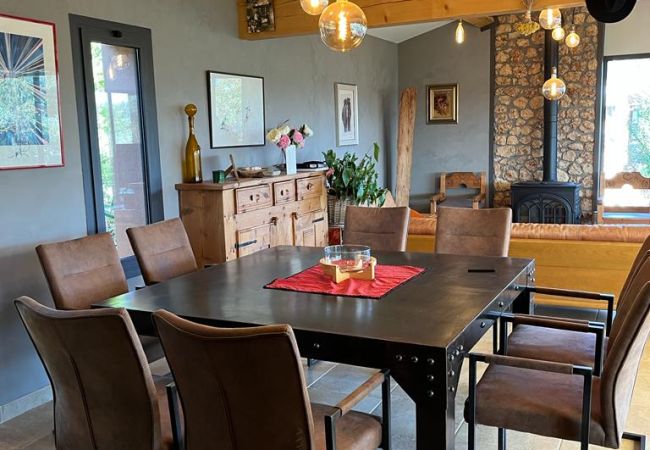 Villa in Cotignac - The 8 Clos, gorgeous property with private pool in Cotignac Villa in Cotignac - The 8 Clos, gorgeous property with private pool in Cotignac