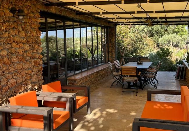 Villa in Cotignac - The 8 Clos, gorgeous property with private pool in Cotignac Villa in Cotignac - The 8 Clos, gorgeous property with private pool in Cotignac