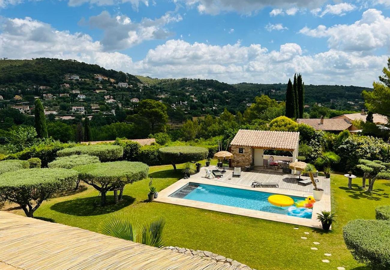 Villa in Cotignac - L'Escale in Cotignac, comfortable villa in Provence for 9 with AC, private pool Villa in Cotignac - L'Escale in Cotignac, comfortable villa in Provence for 9 with AC, private pool