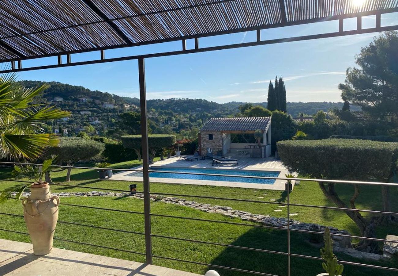 Villa in Cotignac - L'Escale in Cotignac, comfortable villa in Provence for 9 with AC, private pool Villa in Cotignac - L'Escale in Cotignac, comfortable villa in Provence for 9 with AC, private pool