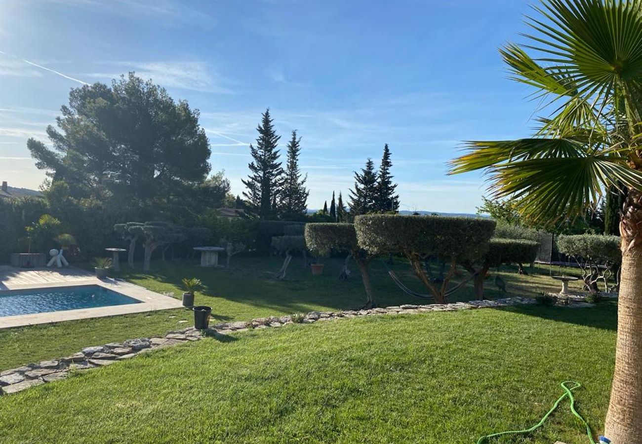 Villa in Cotignac - L'Escale in Cotignac, comfortable villa in Provence for 9 with AC, private pool Villa in Cotignac - L'Escale in Cotignac, comfortable villa in Provence for 9 with AC, private pool