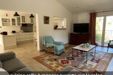 House in Cotignac - Campagne la Rivière, bucolic setting for 4 to 6 people, private pool, wifi